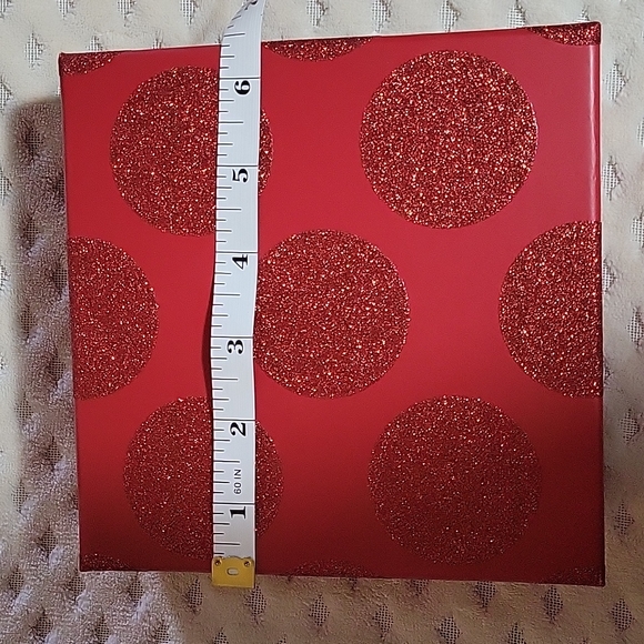 ESTĒE LAUDER GIFT BOX 6.5"×6.5" - Picture 3 of 8